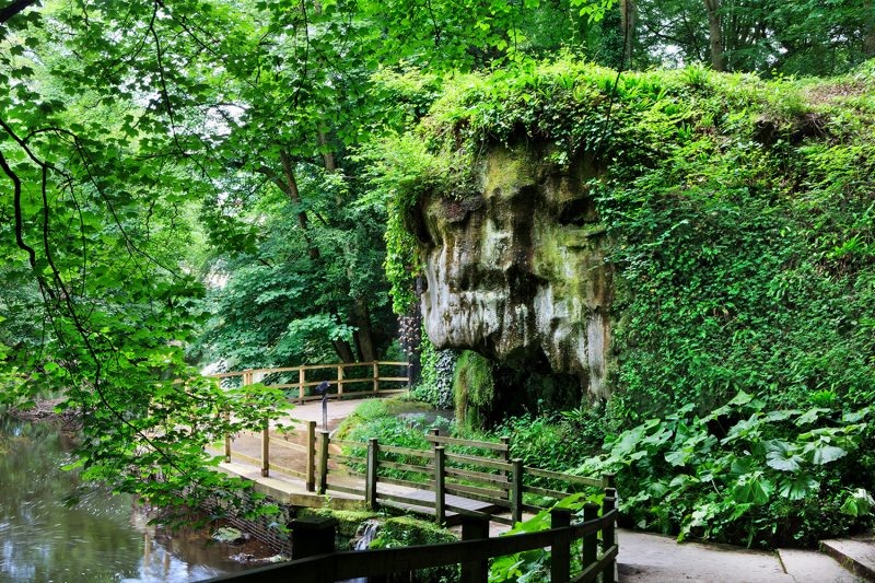 Mother Shipton's - Petrifying Well - Side View 