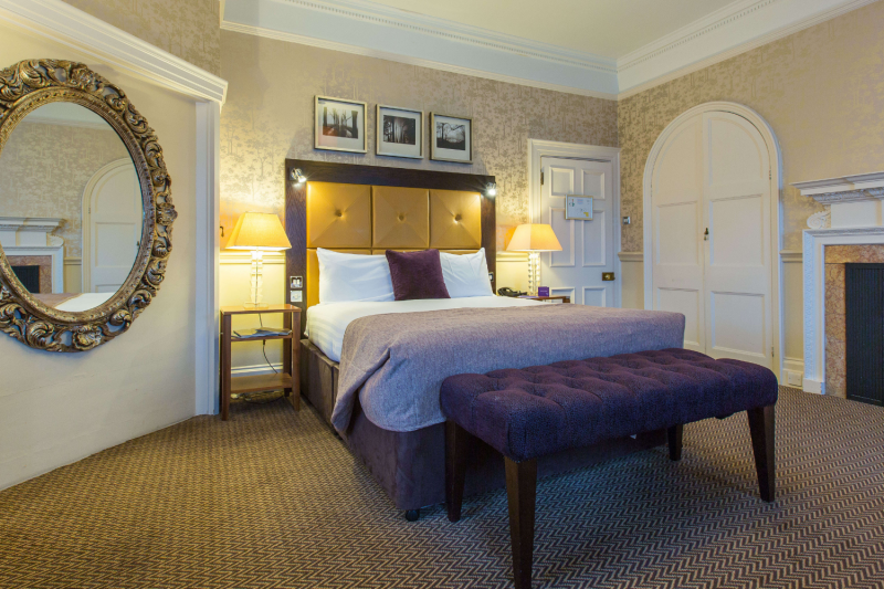 Norton Park - Feature Room