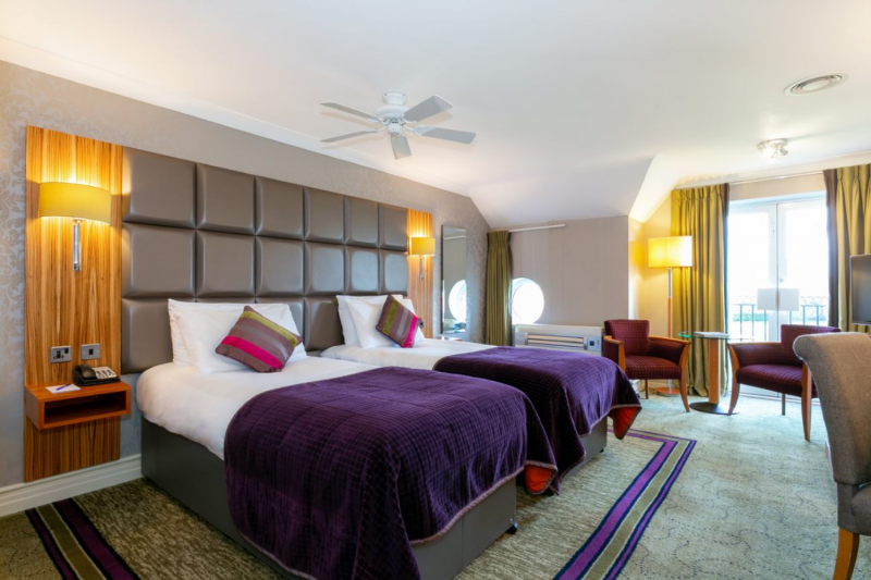 Park Royal - Classic Twin Room