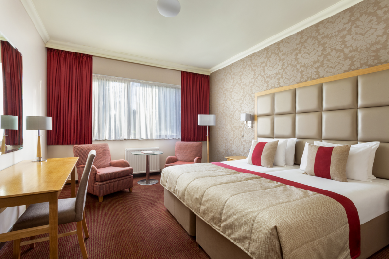 Stratford Manor - Deluxe Twin Room