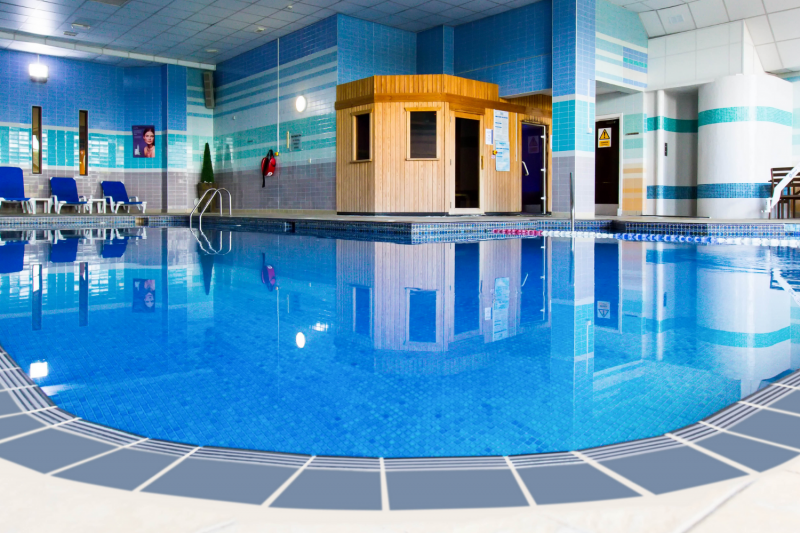 Stratford Manor - Pool
